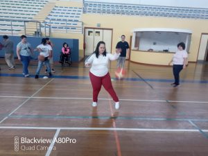 Clientes do CAARPD fazem atividades desportivas no pavilhão gimnodesportivo de Poiares