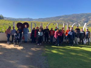 Clientes do CAARPD visitam Quinta da Pacheca