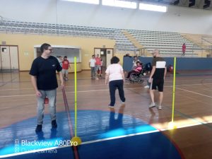 Clientes do CAARPD fazem atividades desportivas no pavilhão gimnodesportivo de Poiares