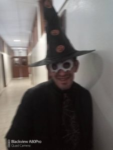 Clientes do CAARPD mascarados no Halloween