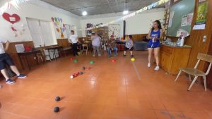 Torneio de boccia realizado na sala do CAARPD