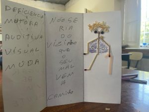 Exposição de trabalho manual do CAARPD sobre ética e moral