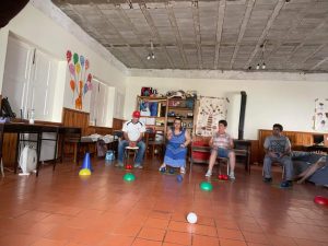 Clientes do CAARPD fazem atividades em sala - Boccia