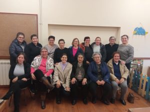 Foto de grupo em sala de Espaço de Convívio