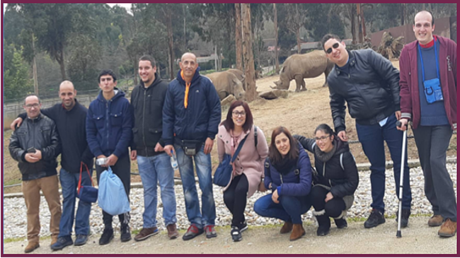 Formandos com técnicas da A2000 em visita ao zoo