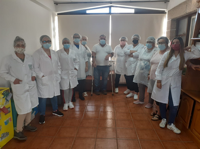 Formandos da A2000 em atividade de cozinha