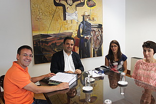 António Ribeiro, Presidente da Direção da A2000; Dr. José Rebelo, Diretor da Segurança Social de Vila Real; Dr.ª Ana Antunes, Chefe de Projeto/Psicóloga; e Dr.ª Marina Teixeira, Diretora Técnica, ambas da A2000
