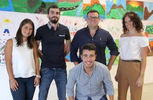 Clientes e técnicos da A2000 em festa de aniversário