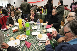 Dirigentes, colaboradores e clientes da A2000 em almoço de Natal