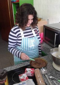 Clientes do CAARPD fazem atividade de culinária