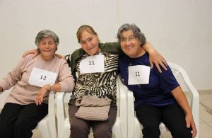 Participantes do Encontro Convívio de Boccia Sénior convivem durante evento