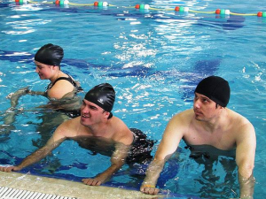 Oficina dos Sorrisos - Atividades na piscina