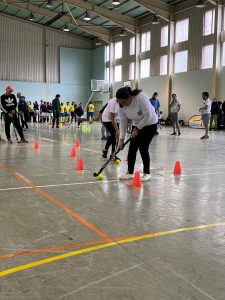 Clientes do CAARPD participam em torneio de hóquei
