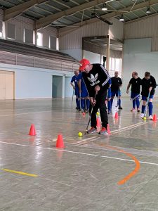 Clientes do CAARPD participam em torneio de hóquei