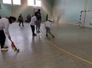 Clientes do CAARPD participam em torneio de hóquei